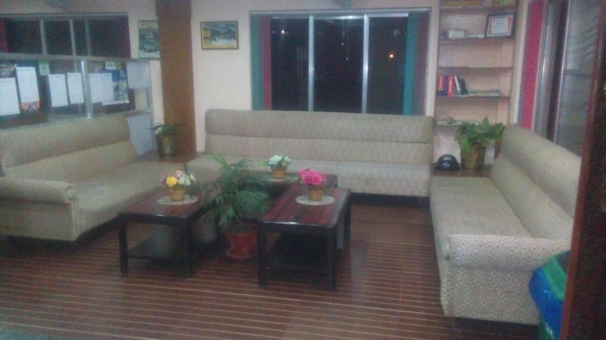 Hotel Center Lake بوكْرا المظهر الخارجي الصورة